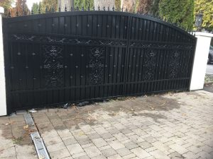 Which Types Of Driveway Gates Are Cheaper? 2 Which Types of Driveway Gates Are Cheaper And Need Low Maintenance?